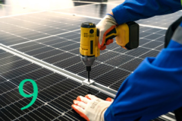 Verwijderen 9 zonnepanelen plat dak incl. onderconstructie